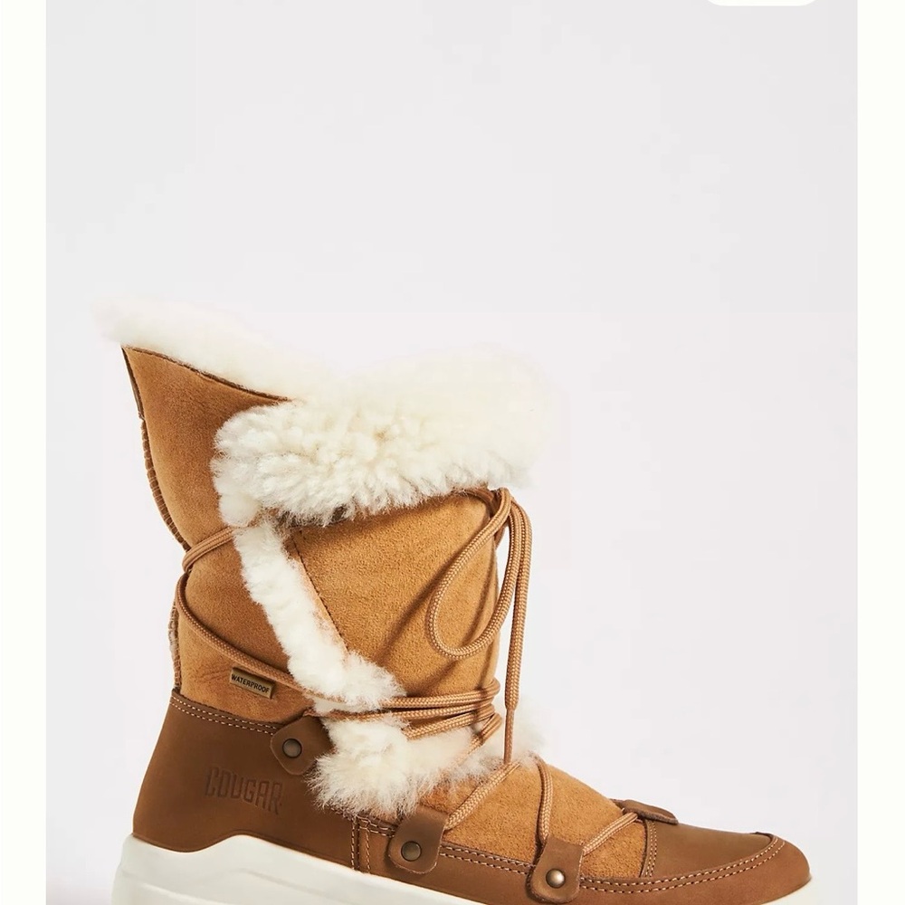Cougar Women's Brown and Cream Winter Boots